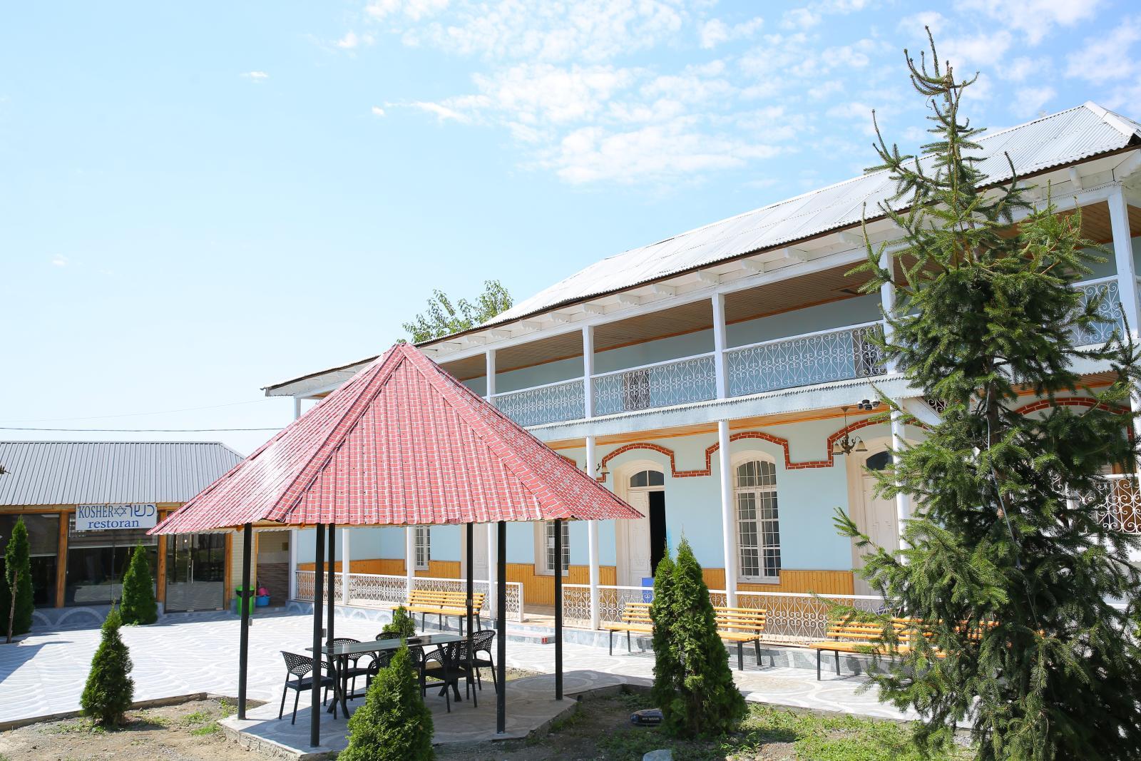 Aşağı sinaqoq