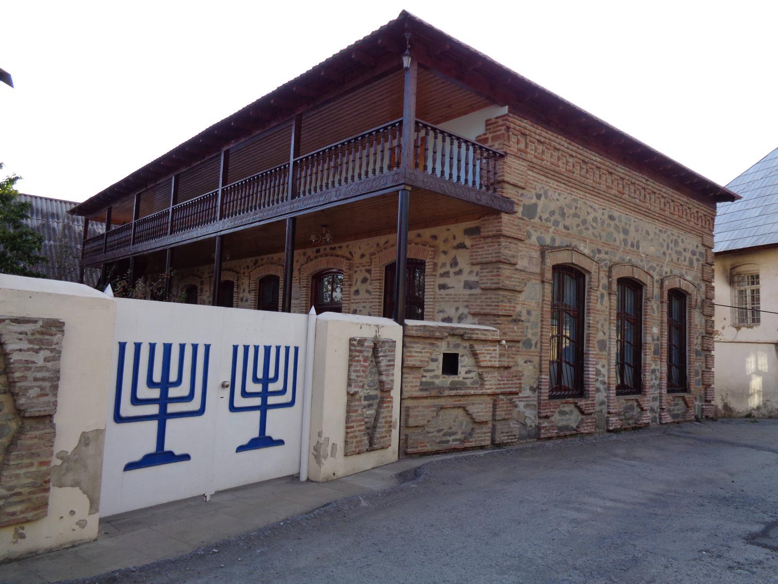 Yuxarı sinaqoq